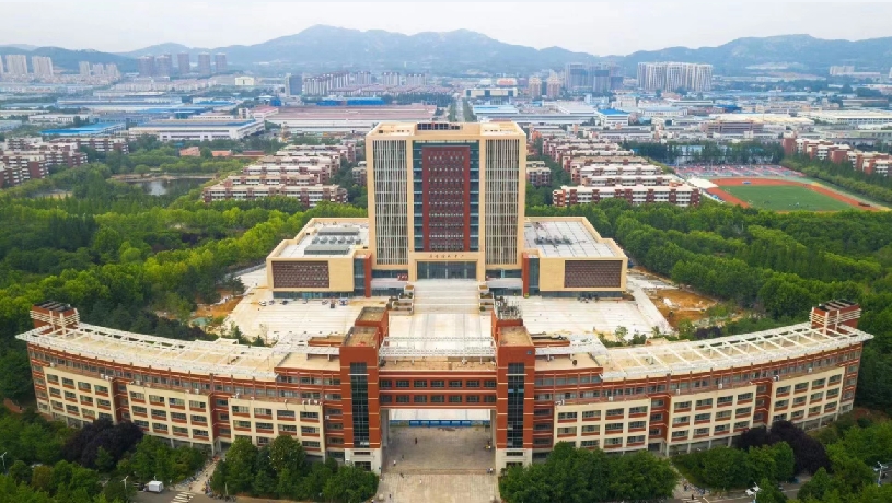 山東科技大學圖書館工程